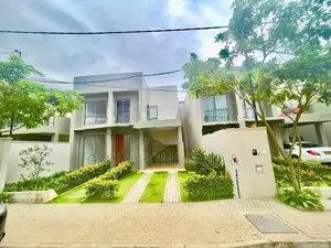 Brand New Luxury Villa's House In Canterbury Golf Appartement Gonapola