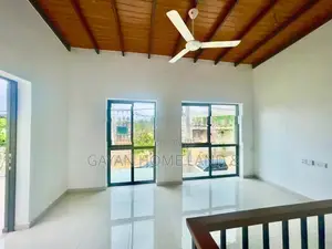 Brand New Luxury Villa's House In Canterbury Golf Appartement Gonapola
