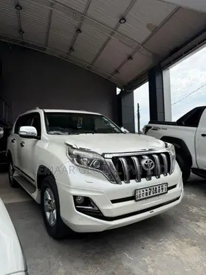 Toyota Land Cruiser Prado 150 2014