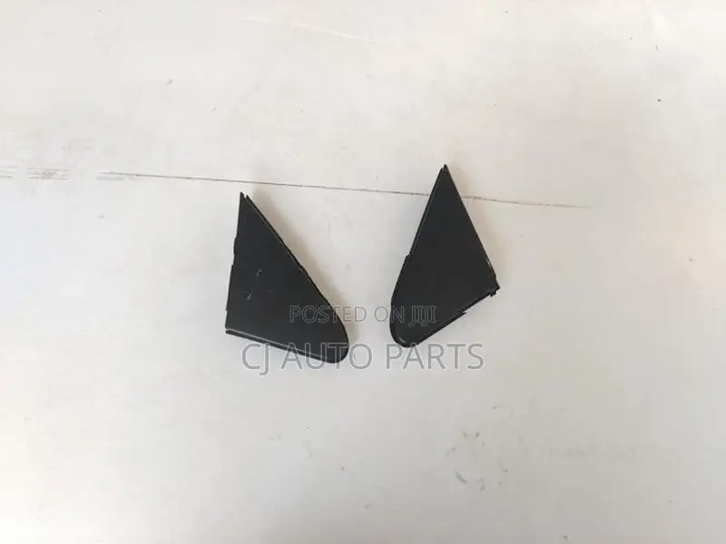 Toyota Vitz SCP10 Fender Finisher