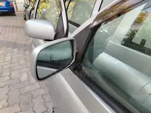 Toyota Vitz SCP10 Dual Power Side Mirrors