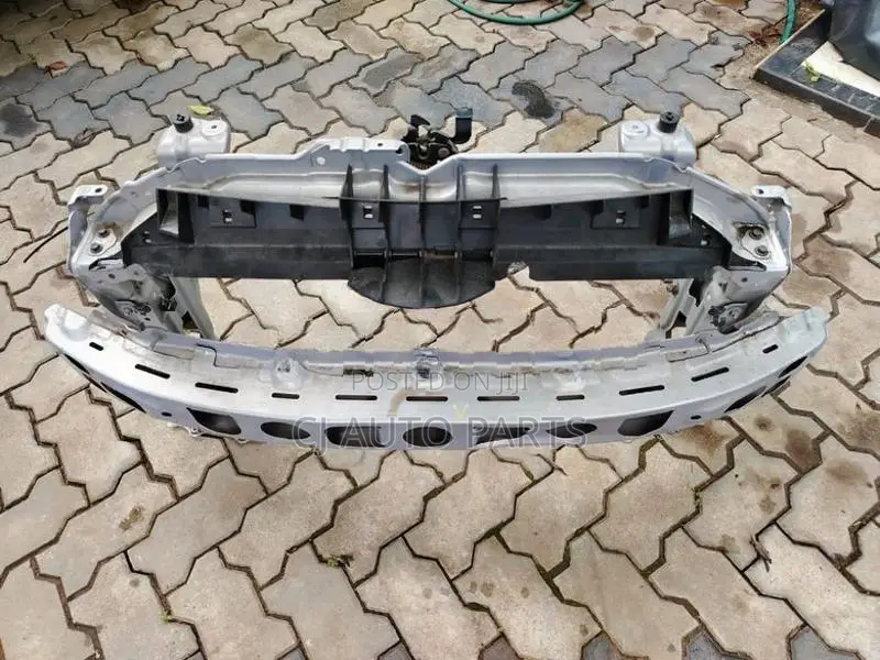 Toyota Vitz KSP90 Nose Cut Panel