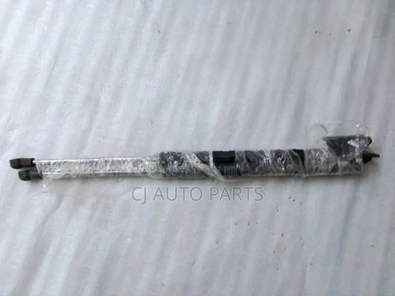 Daihatsu Cast Activa Dicky Door Shocks