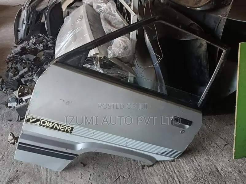 Toyota Townace CR26 left Manual door