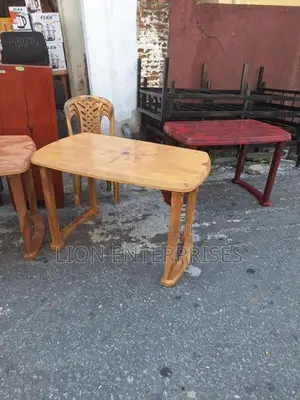 Nippon Plastic Tables