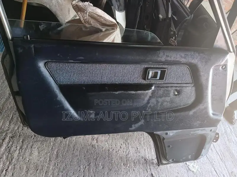 Toyota Townace CR26 left Manual door