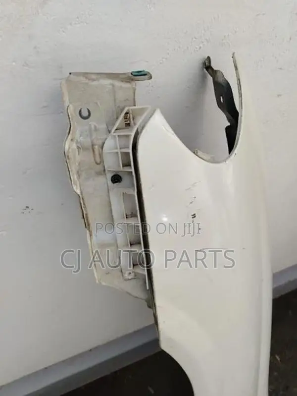 Nissan Sunny N16 N17 Bluebird Sylphy Bumper Retainer