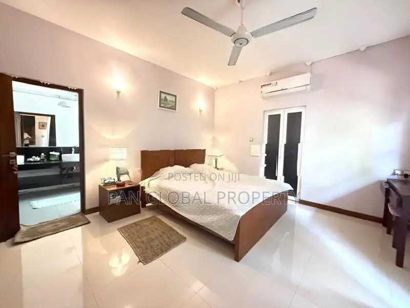 House for Sale in Uswetakeiyawa