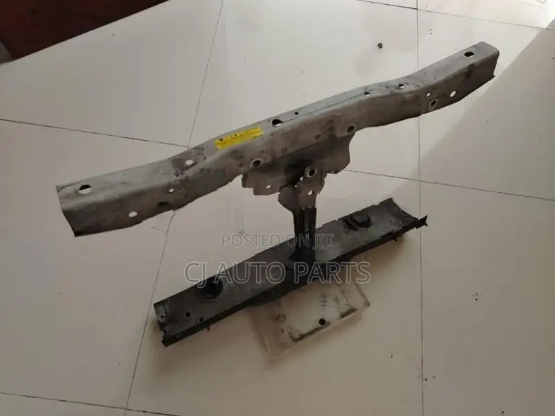 Nissan Sunny N16 N17 Bluebird Sylphy Bonnet Lock Part