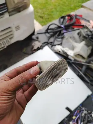 Toyota IST NCP60 Fender Light