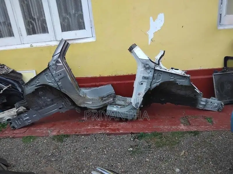 Toyota Axio 165 Front Body Cut