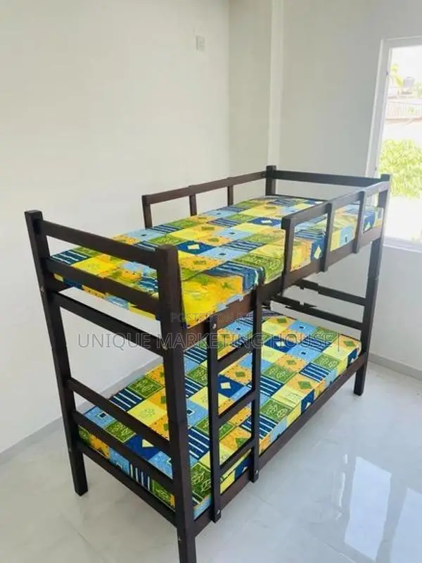 MODERN WOODEN HI-QUALITY BUNK BEDS