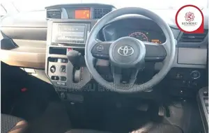Toyota Roomy 2024