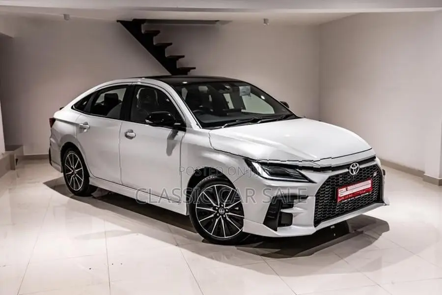 Toyota Yaris Ativ GR Sport 2025