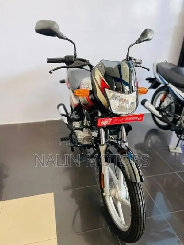 Bajaj CT100 2026