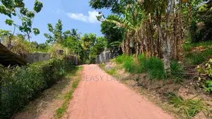 කඩවත මැයිගහමුල හංදියට ලඟින්ම ඉඩමක්
