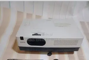 Sanyo LCD Projector