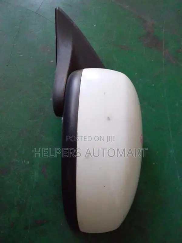 Nissan Bluebird G11 Side Mirror