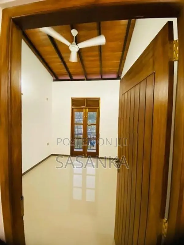 Meegoda Super Luxury House Available For Sale
