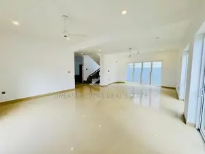 සුපිරි ලක්සරි දෙමහල් නිවසක් – Dehiwala (Gated Community)