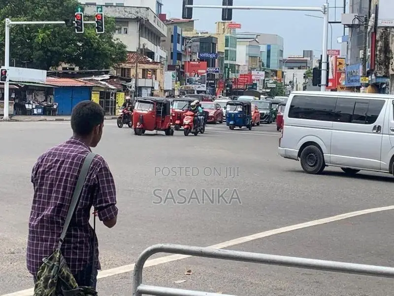 Nugegoda High Level Road Junction Building For Sale