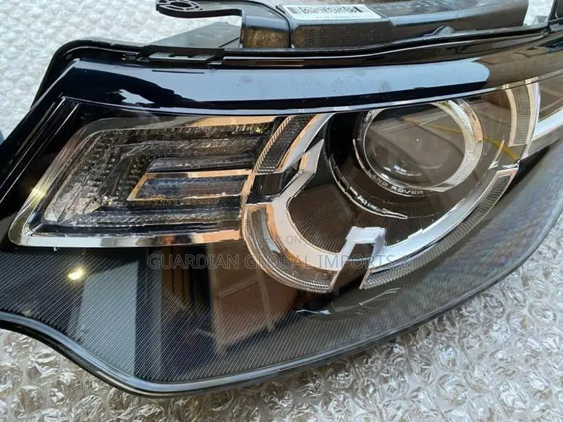 Land Rover Discovery Sport 2018 HSE Front End Complete