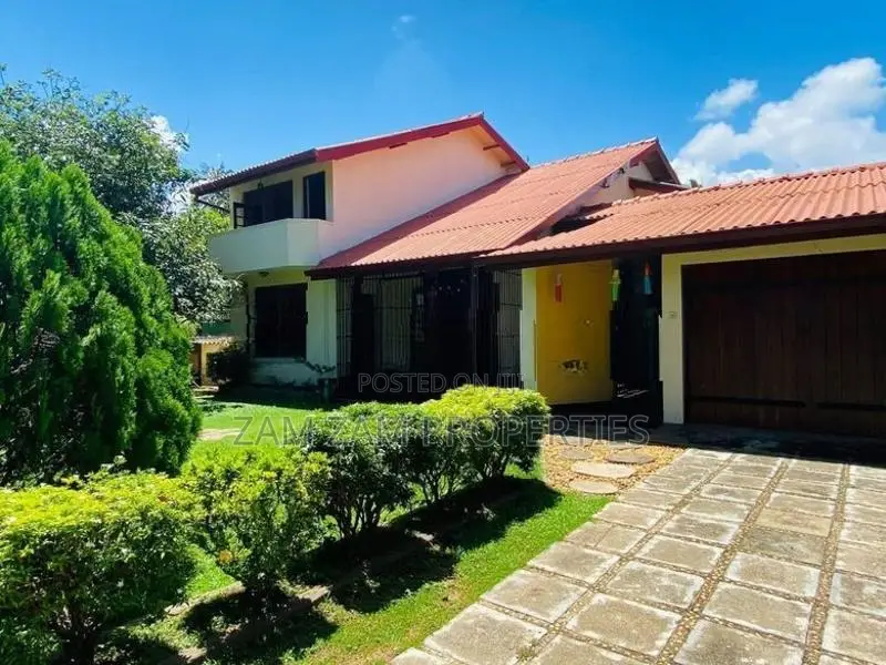 Architect Designed House For Sale In Kaldemulla Ratmalana