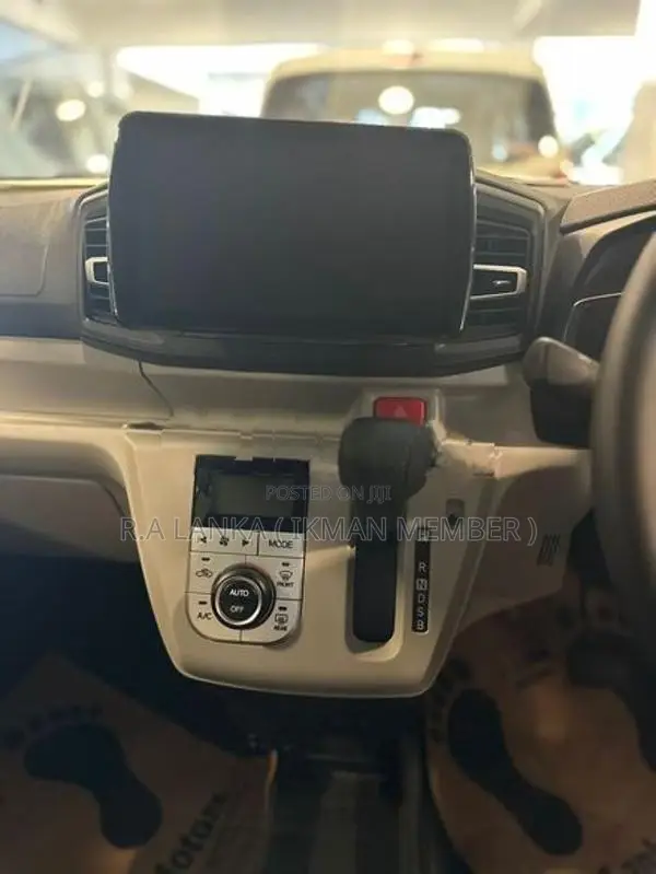 Toyota Pixis EPOCH 2024
