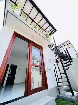 Immediately Sale Two Storied House In Athurugiriya