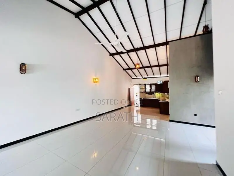 Immediately Sale Two Storied House In Athurugiriya