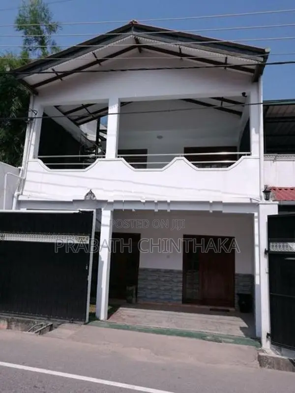 House for Rent in Battaramulla ( Pelawatta )