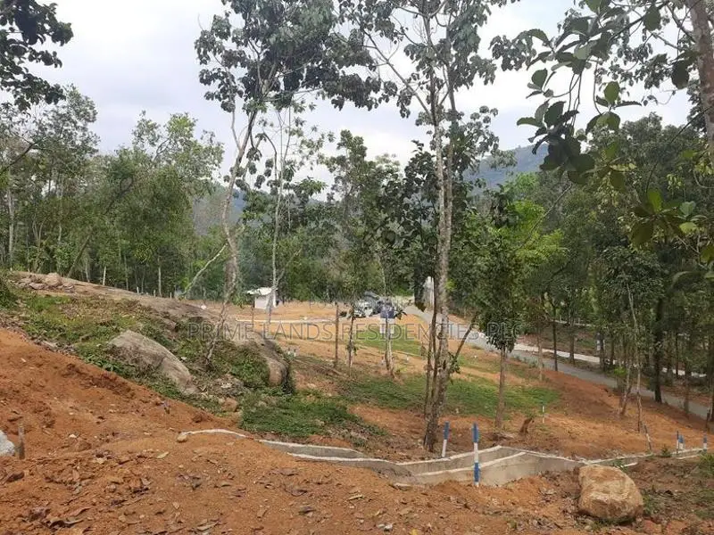Residential land for sale in Nelundeniaya