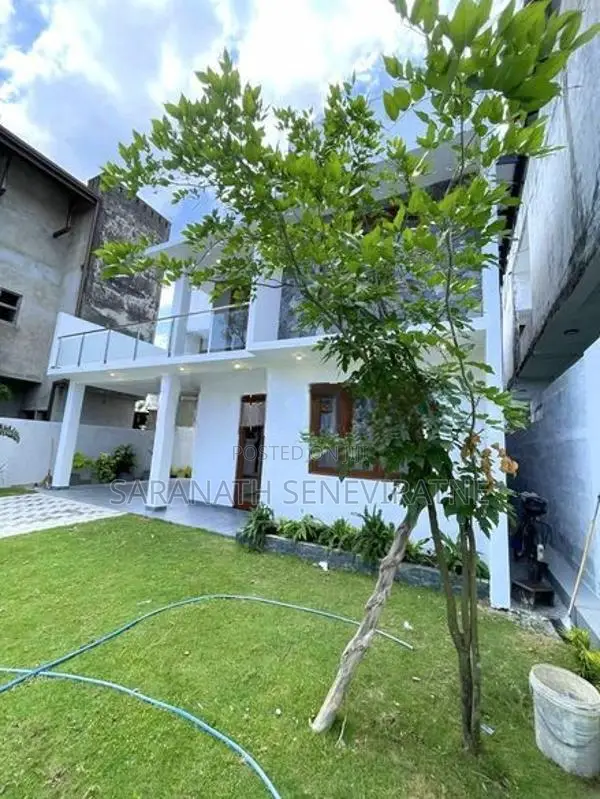 Brand New Luxury House For Sale Athurugiriya