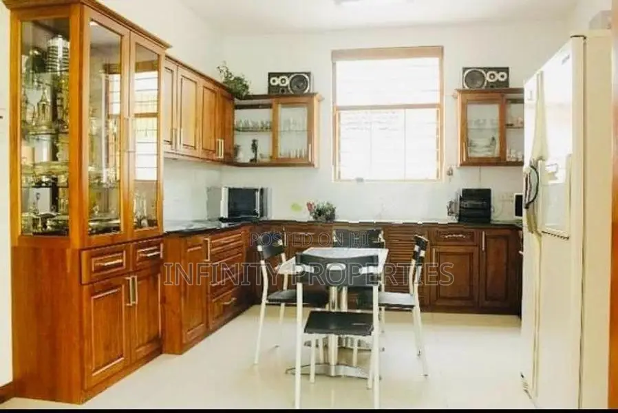 (AF760) 03 Story Luxury House With 22 P Sale in koswatha Nawala