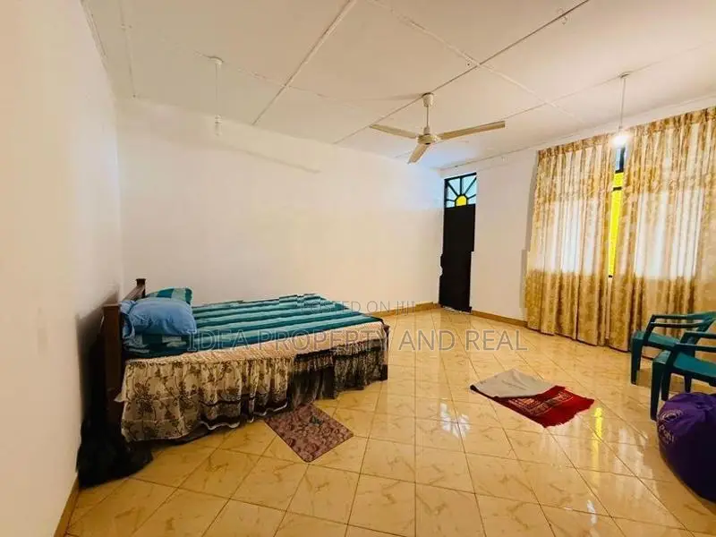 (SDA-369) Valuable Appartement Type 1st Floor House Sale in Maththegod