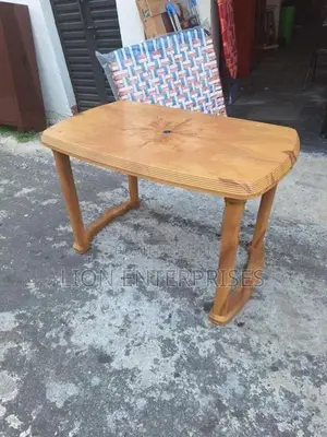 Nippon Plastic Tables