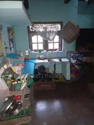 Mawathagama : 65 perches Land with old house for Sale