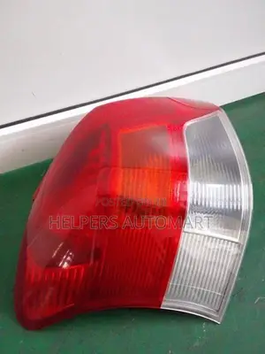 Toyota Vitz KSP90 Tail Light (L)