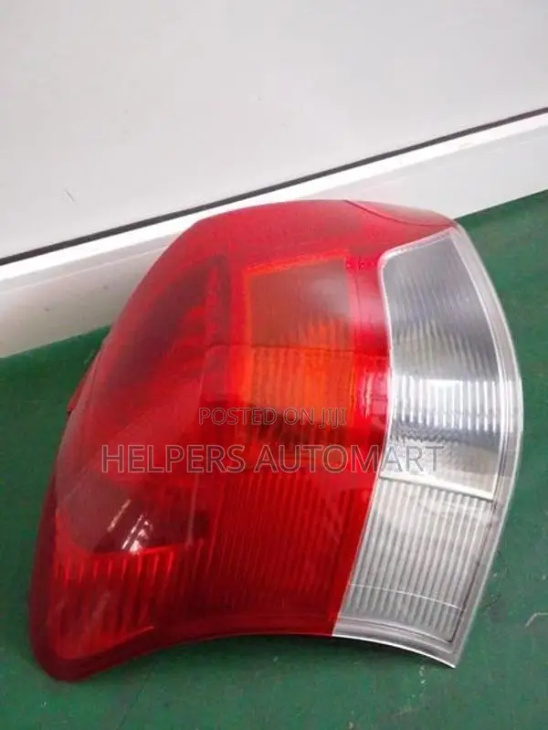 Toyota Vitz KSP90 Tail Light (L)