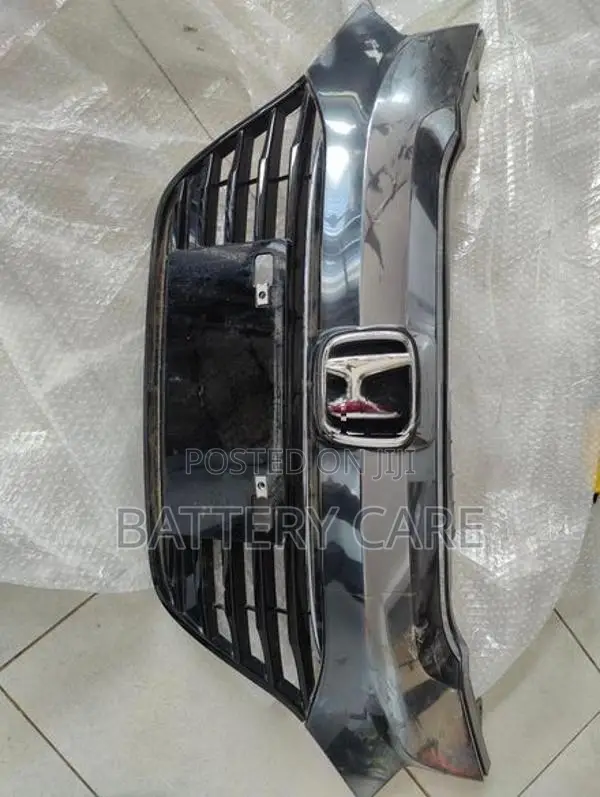 FRONT SHELL VEZEL