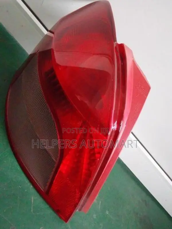 Toyota Vitz KSP90 Tail Light