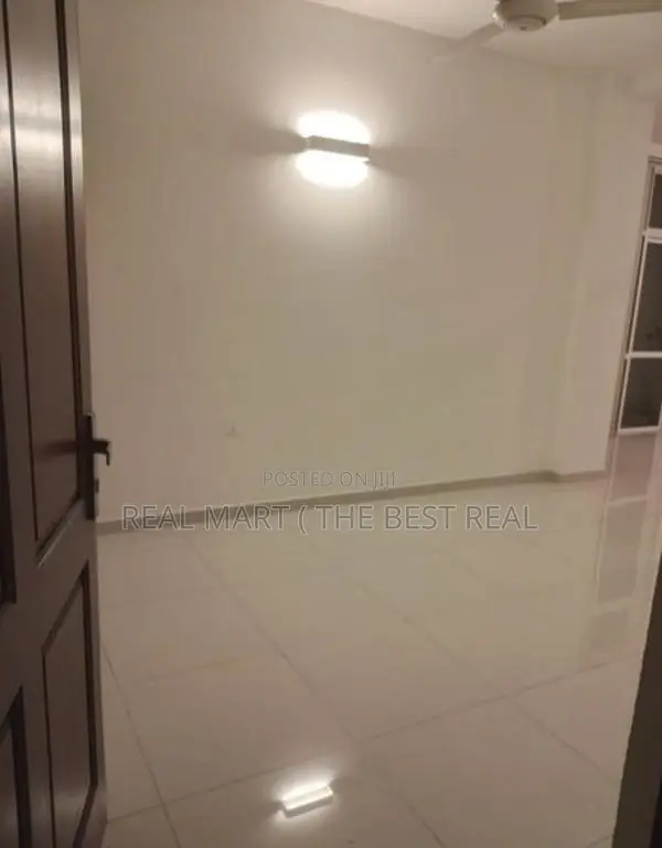 Malabe : 3BR (1,033sf) Apartment for Sale