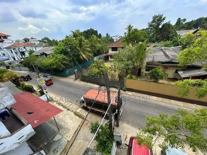 Commercial Building for Sale Pannipitiya Moraketiya Junction