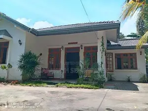 House for Sale from Kandy - Ampitiya on Thalathuoya Road