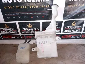 Toyota IST NCP 60 Wiper Washer Tank /Water