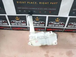 Toyota Corolla AE 110 Wiper Washer Tank