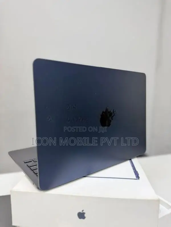 MacBook Air M4 16GB | 256GB