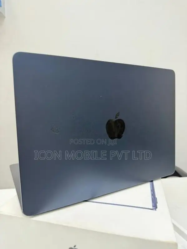 MacBook Air M4 16GB | 256GB