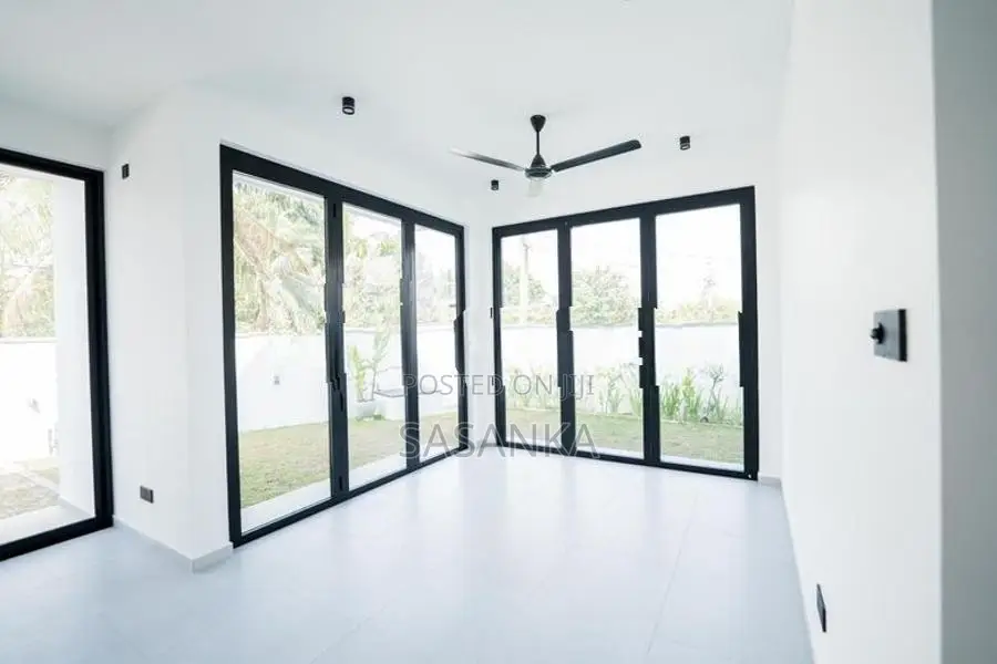 Mulleriyawa Brand New Modern Luxury House For Sale