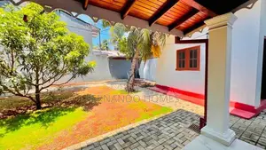 3 Story 6 Bed Rooms Fully Furnshed House For Sale In Negombo